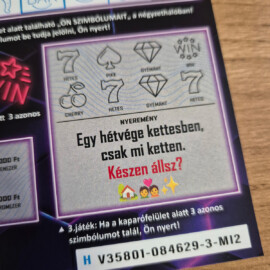 kettesben vicces troll ajandek atadas otletesen kreativan stilusosan egyedi kaparos sorsjegy ajandek 27
